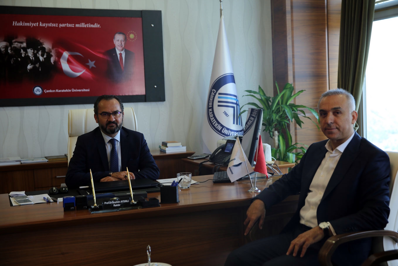 Vali Mesut Köse Rektörümüzü Ziyaret Etti
