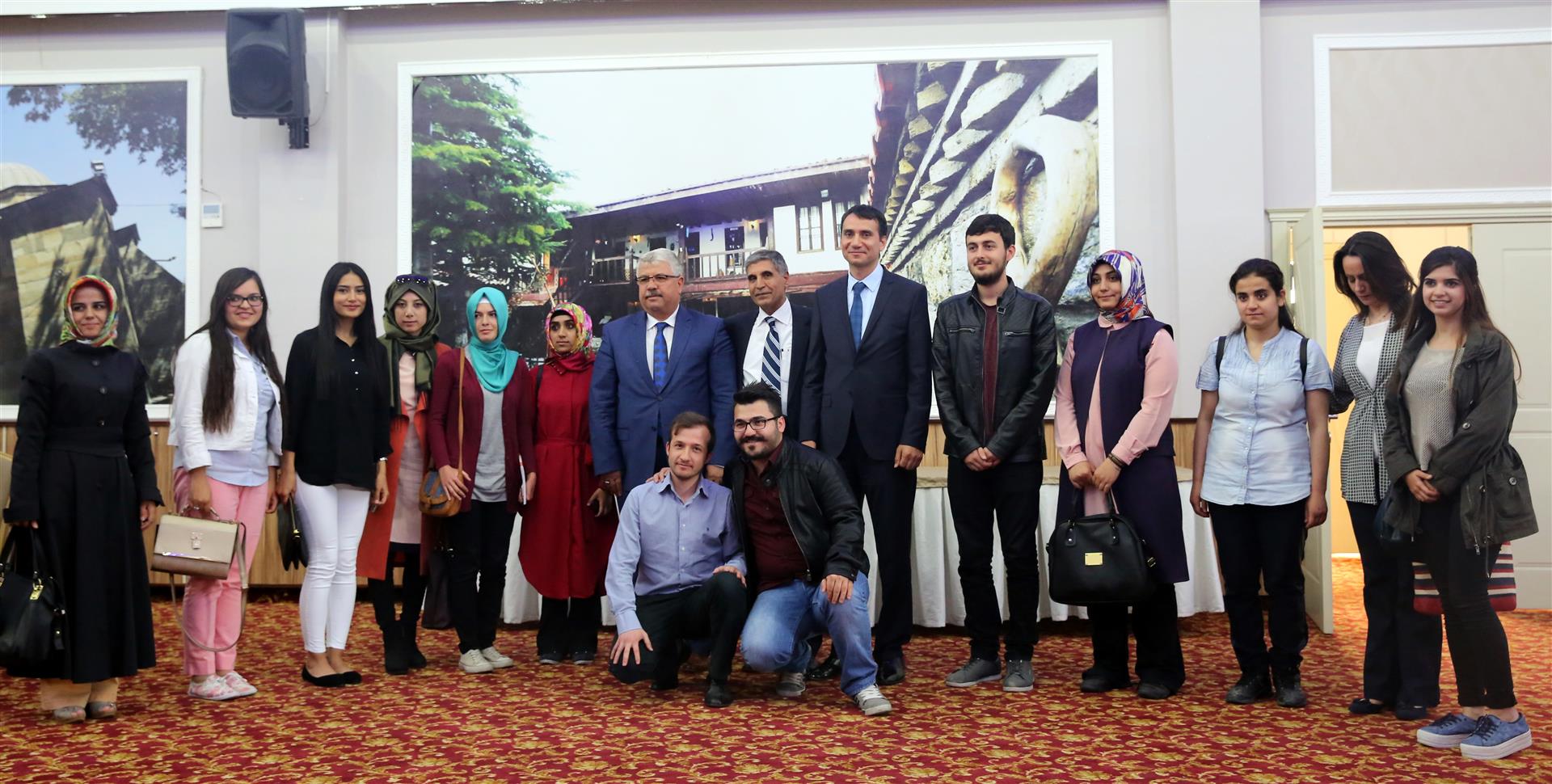 ÇÜVAK Üniversite Öğrencilerine Destek Olmaya Devam Ediyor