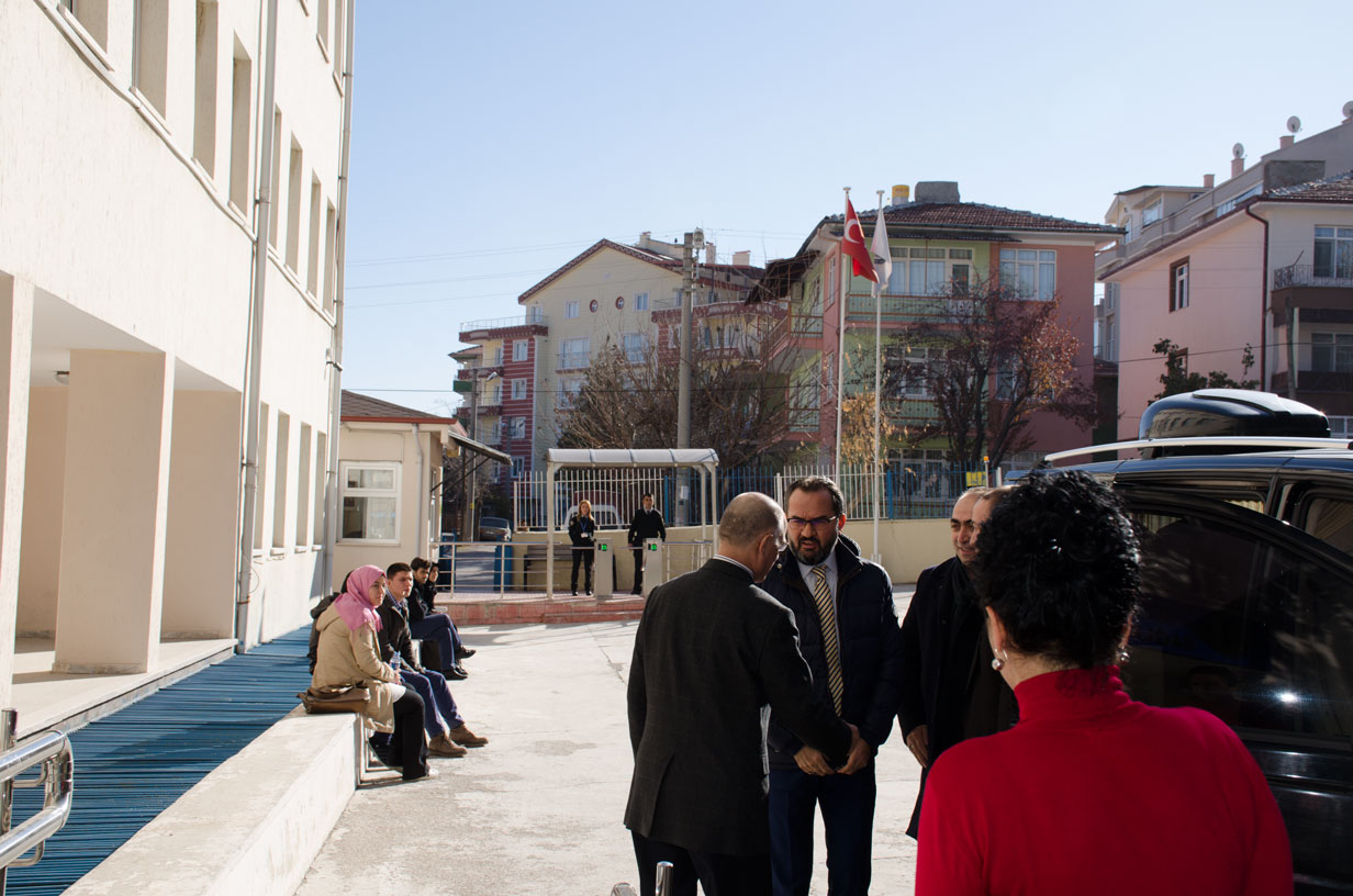  Rektör Aydınlı Sağlık Bilimleri Fakültesini Ziyaret Etti
