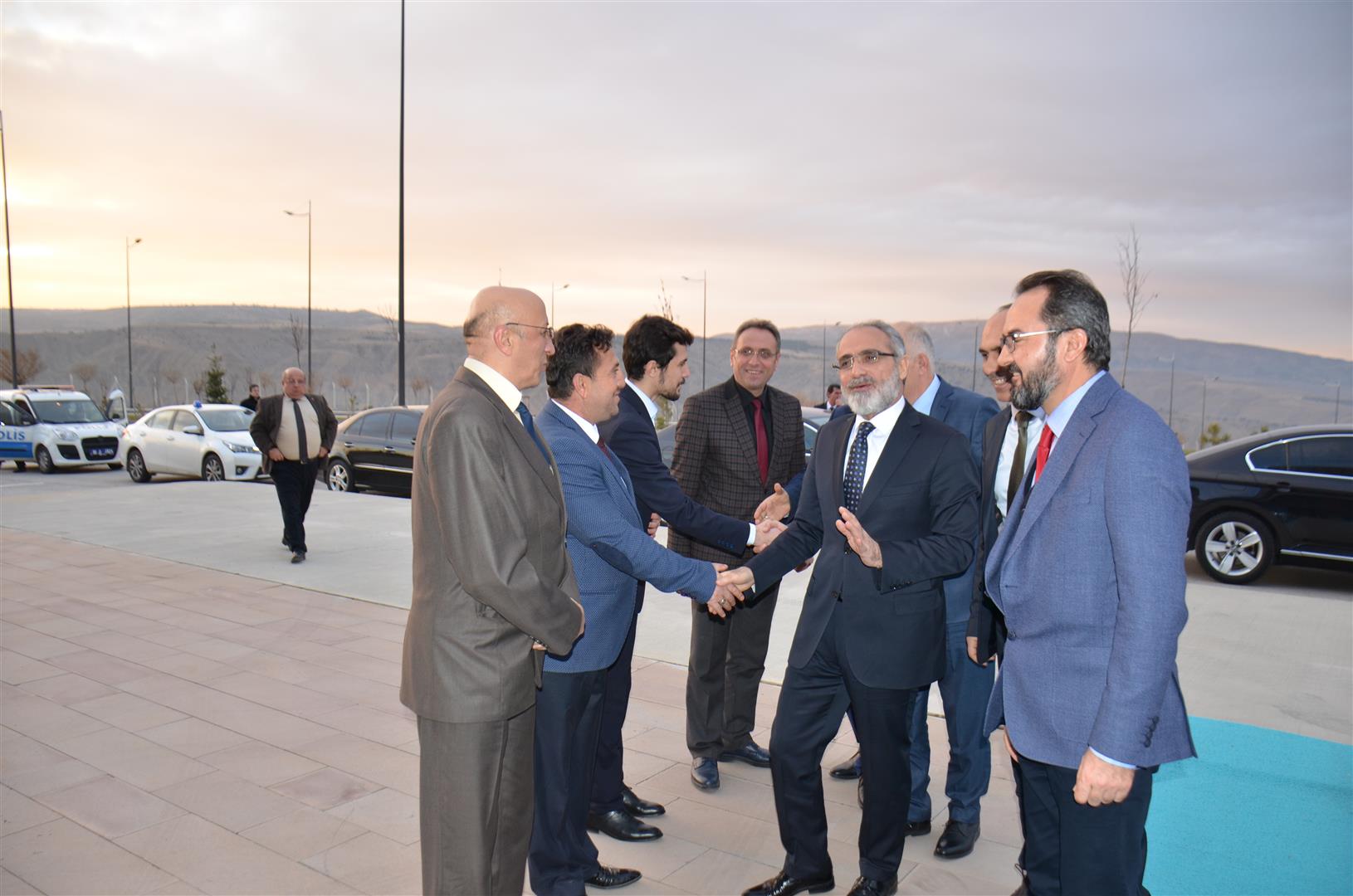 Cumhurbaşkanlığı Başdanışmanı Yalçın Topçu Rektör Aydınlı’yı Ziyaret Etti