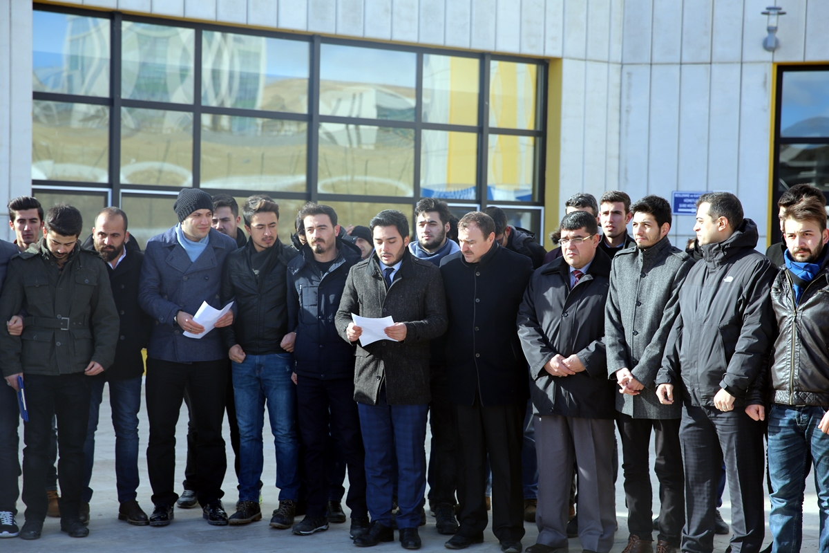 Öğrencilerimizden Teröre Lanet Bildirisi