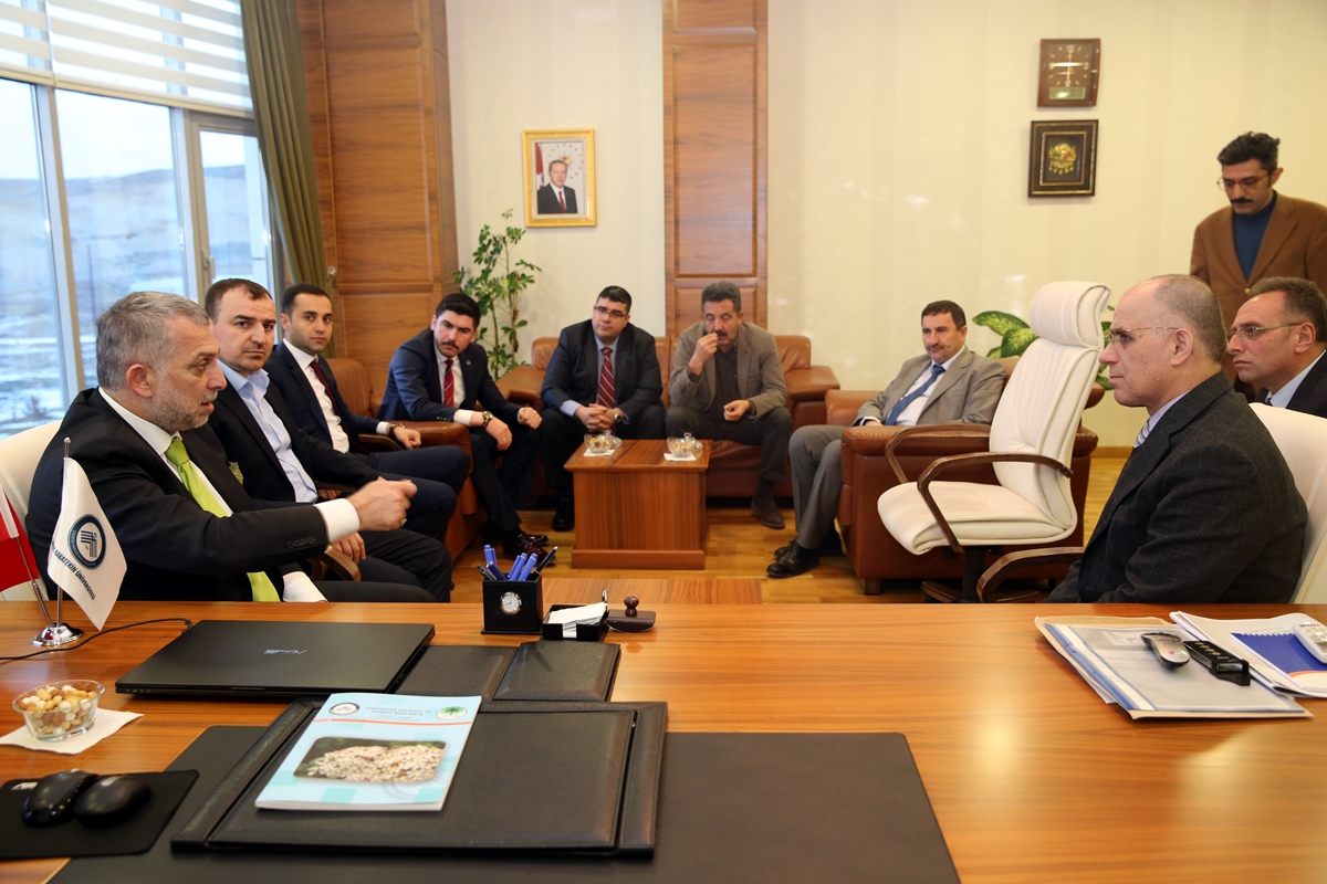 İstanbul Milletvekili Metin Külünk Rektör V. Prof. Dr. Mehmet Çakır’ı Ziyaret Etti