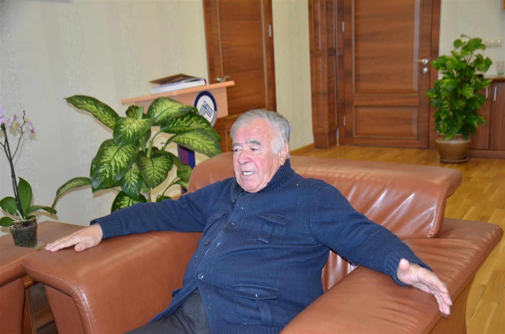 Prof. Dr. Refet Yinanç Rektör Aydınlı’yı Ziyaret Etti