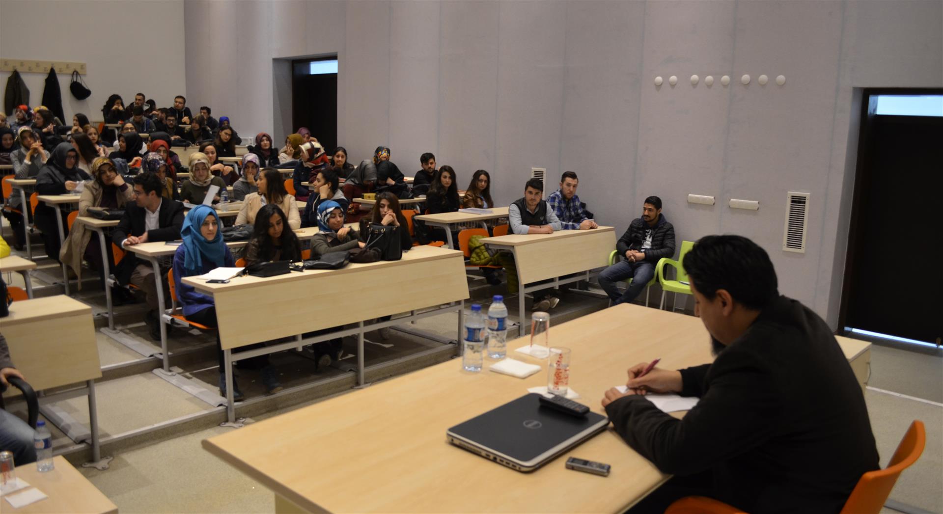 Tarih, Tarihçi ve Felsefe Konferansı Gerçekleştirildi