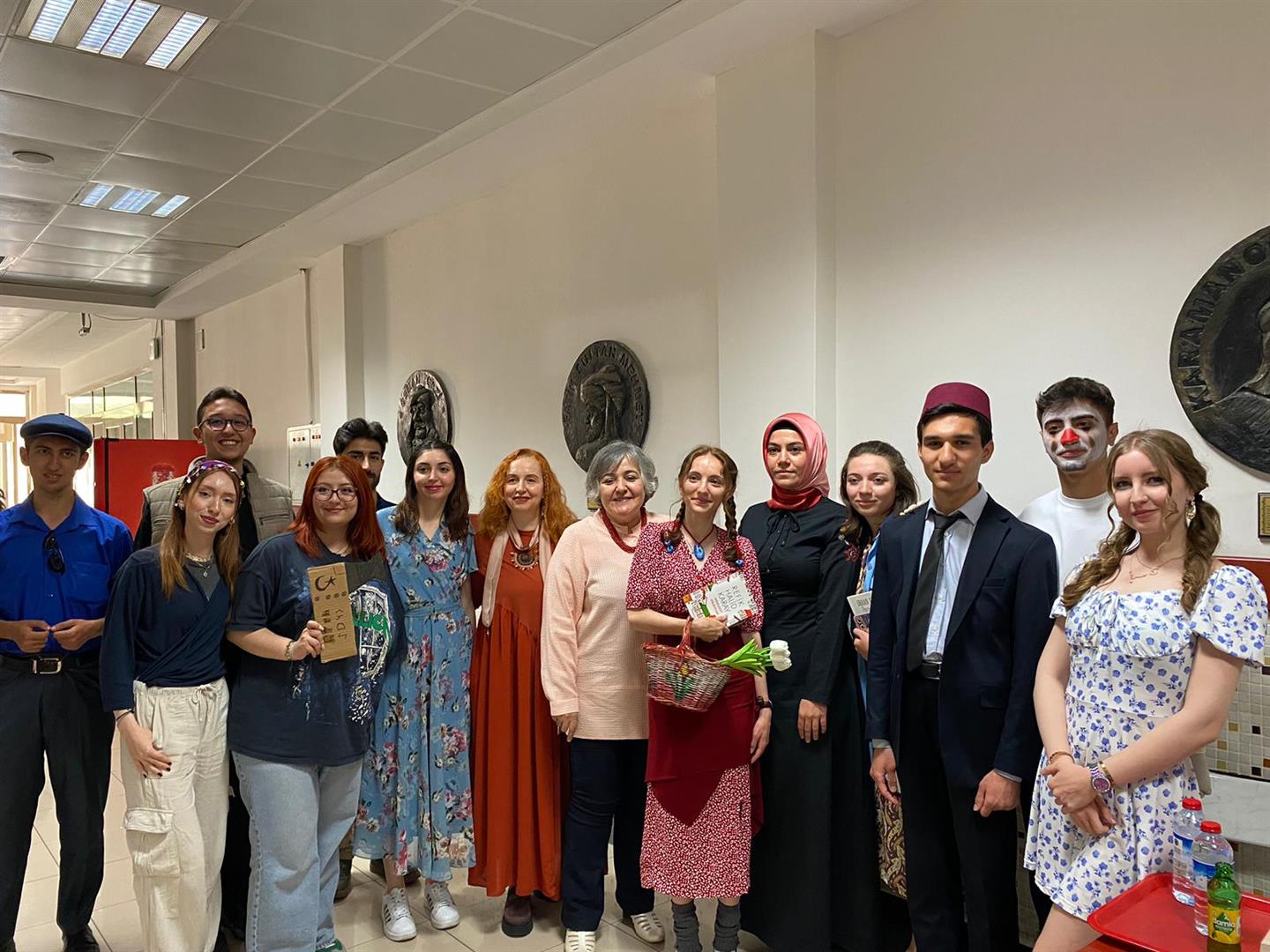 Harp Hikâyelerinde Kahramanlar Dünyası