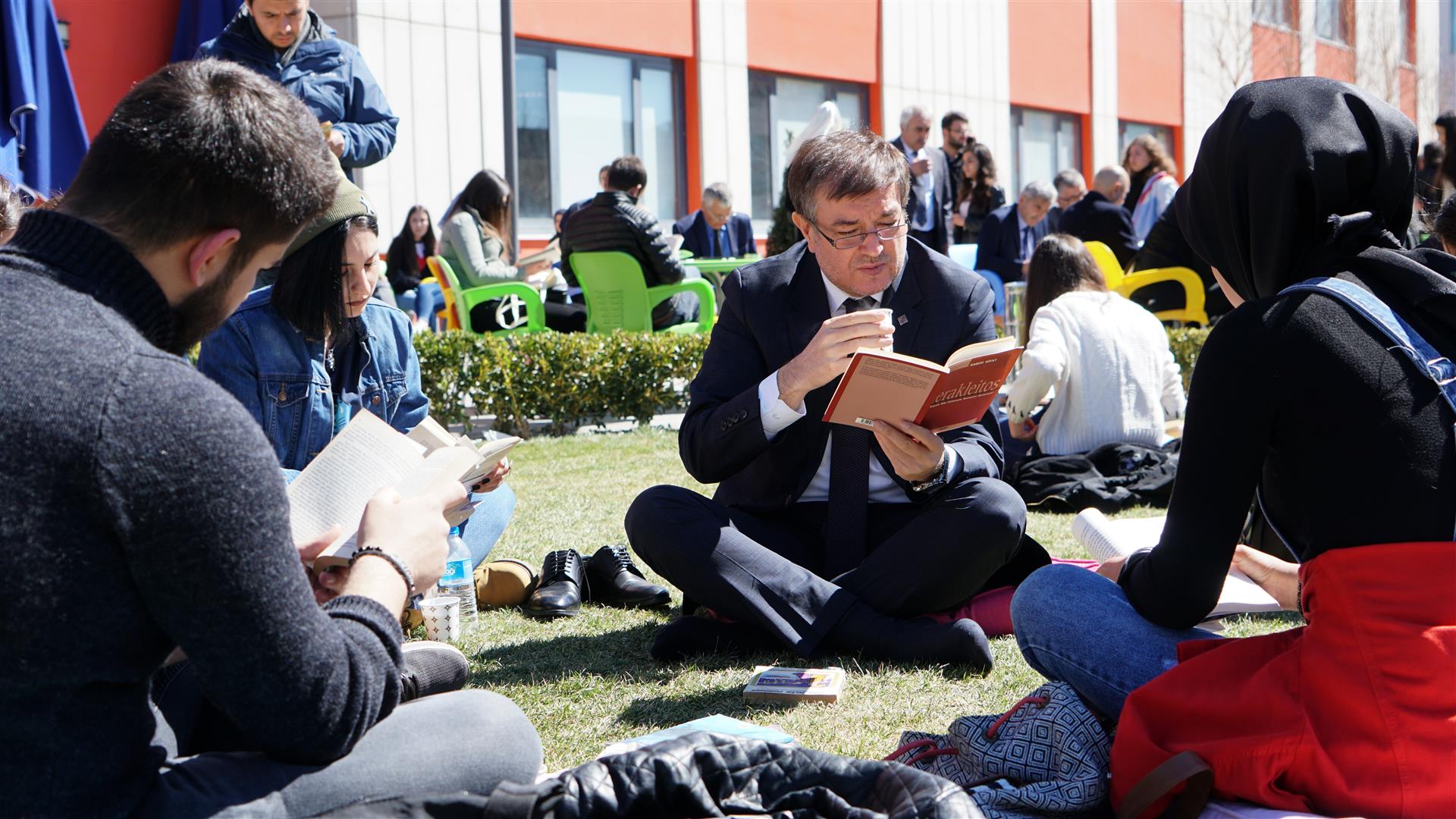 1 Fidan 1 Kitap 1 Çay 