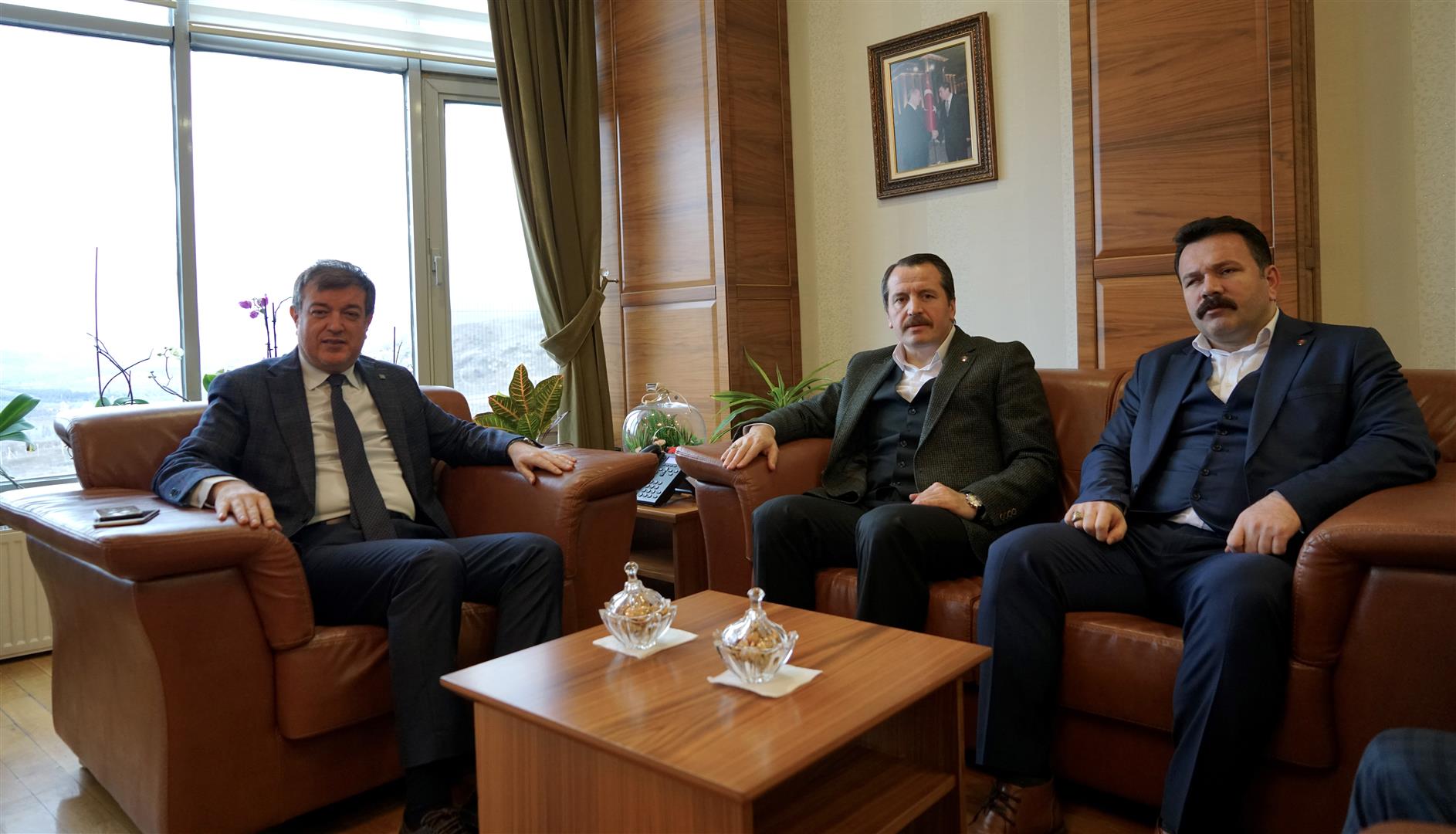 Memur-Sen ve Eğitim-Bir-Sen Genel Başkanı Ali Yalçın Rektör Ayrancı’yı Ziyaret Etti