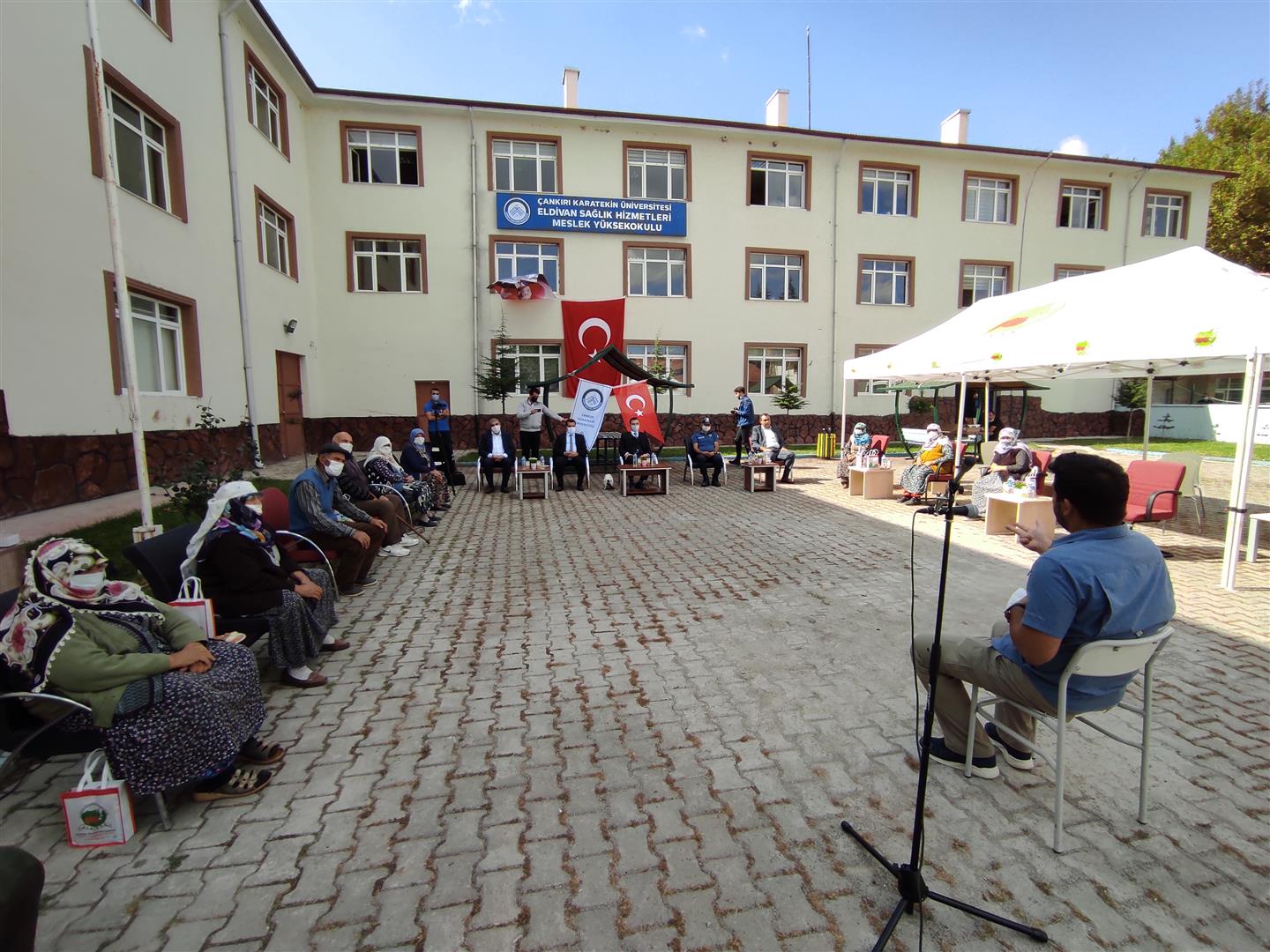 Eldivan Sağlık Hizmetleri MYO`da Dünya Yaşlılar Günü Kutlandı