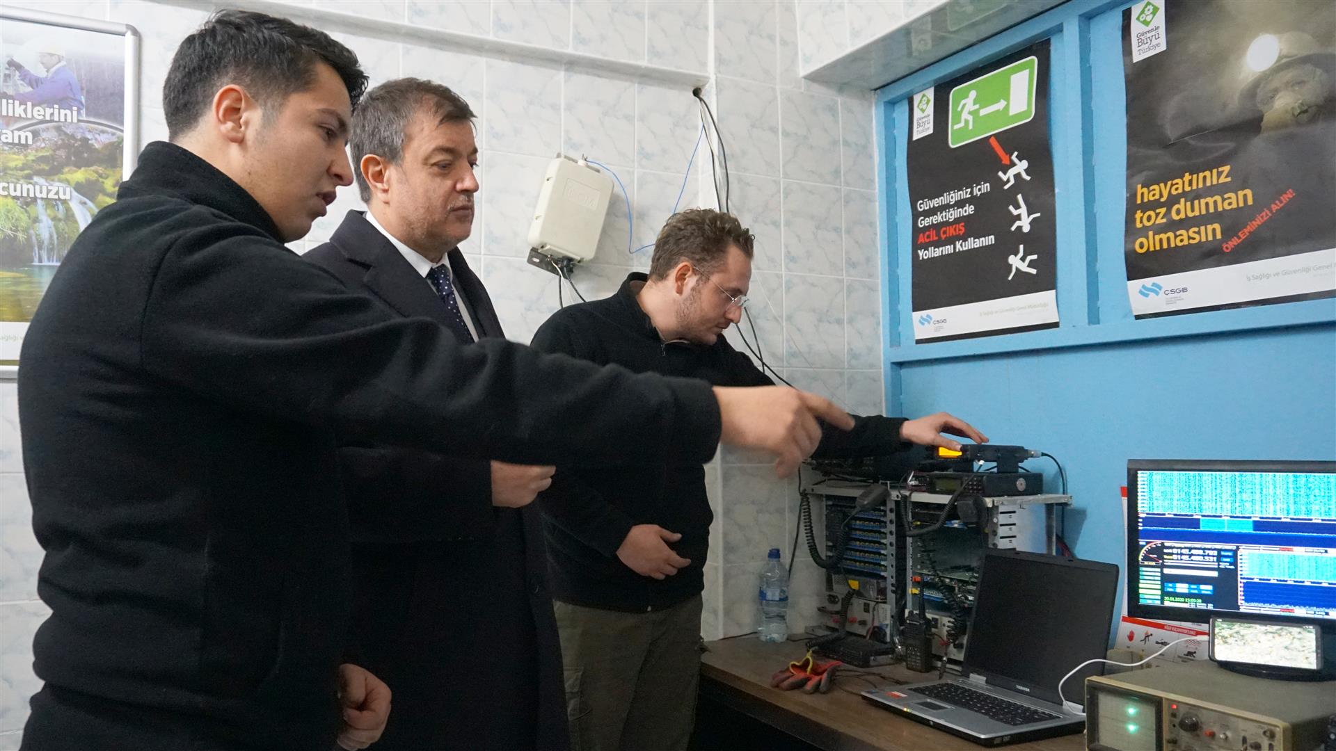 Elazığ Depreminde ÇAKÜ Öğrencilerinden Telsiz Koordinasyon Desteği