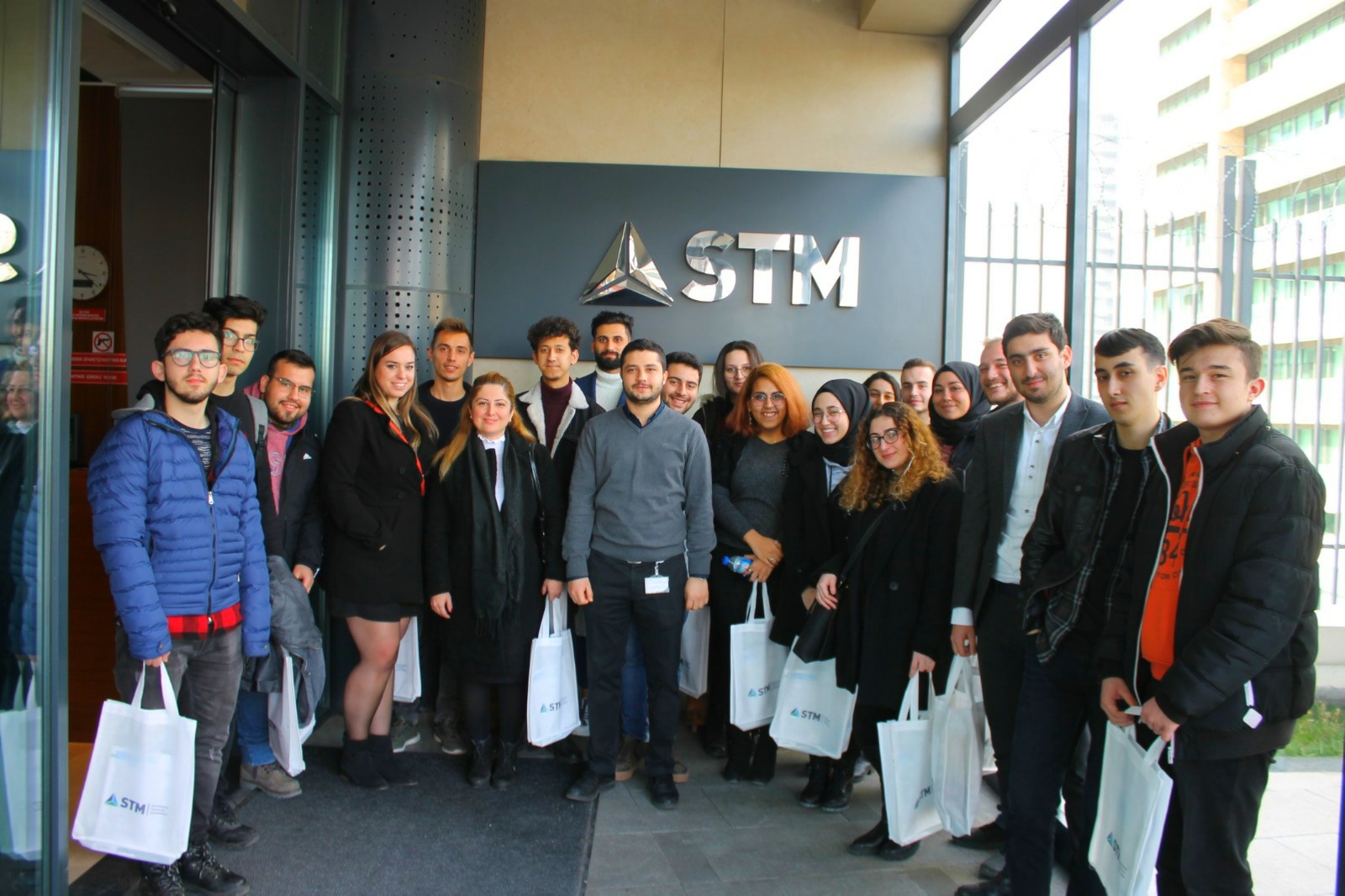 ÇAKÜ Yapay Zekâ Topluluğu STM Savunma Teknolojileri Mühendislik ve Ticareti A.Ş. Teknik Gezisi Düzenledi