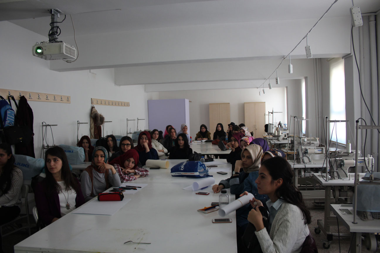 Geçmişten Günümüze Tekstil Konferansı Gerçekleştirildi