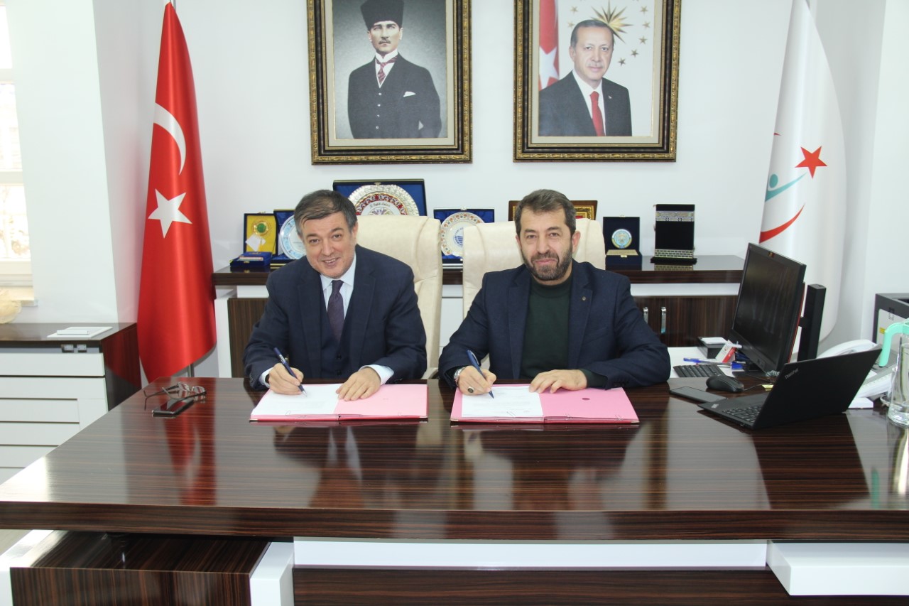 ÇAKÜ’den Uygulama ve Staj İşbirliği Protokolü