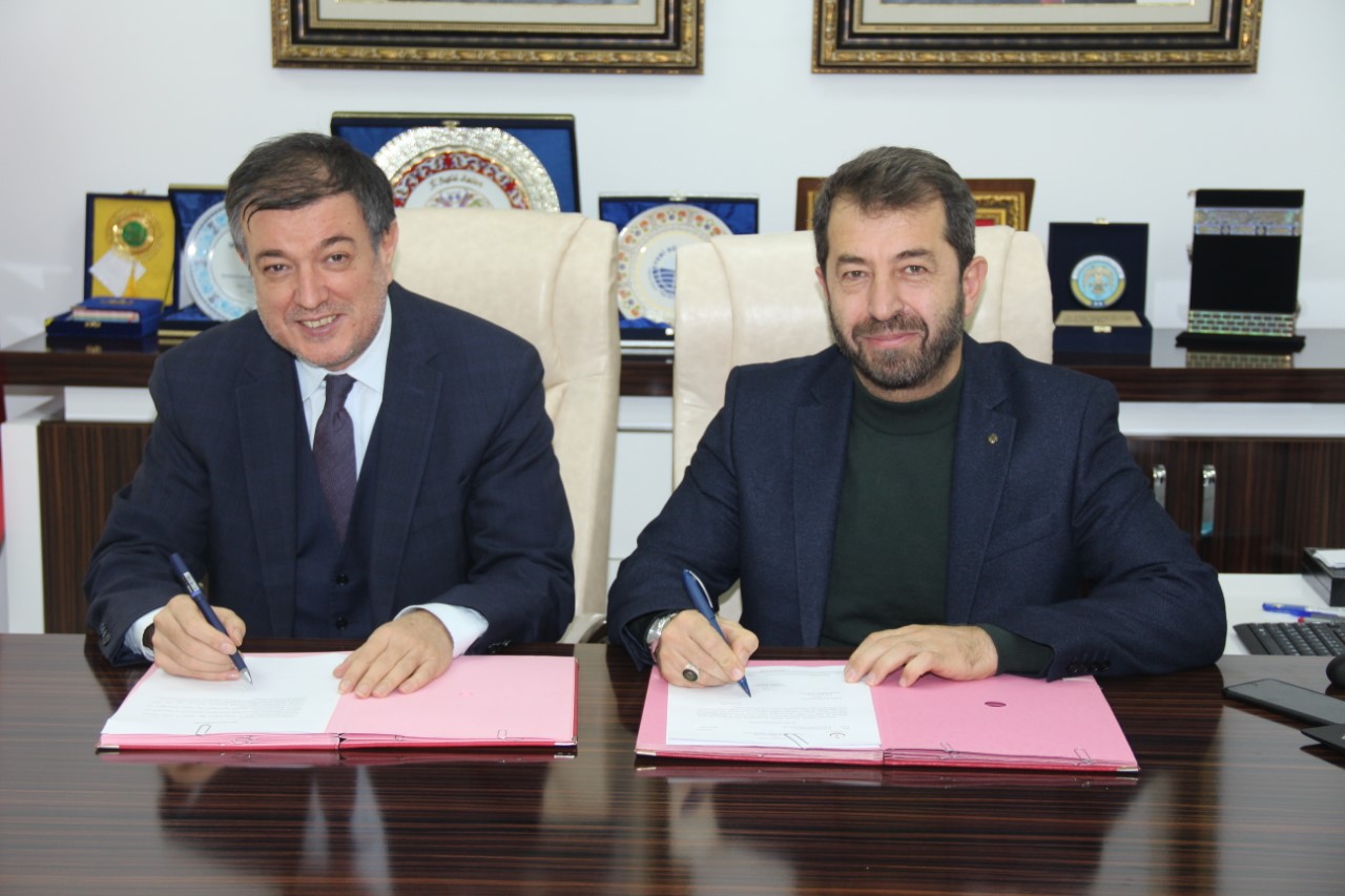 ÇAKÜ’den Uygulama ve Staj İşbirliği Protokolü