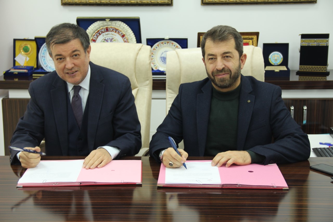 ÇAKÜ’den Uygulama ve Staj İşbirliği Protokolü